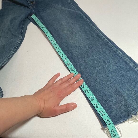 Kenneth Cole Comfort Stretch Crop Jeans - Picture 8 of 16